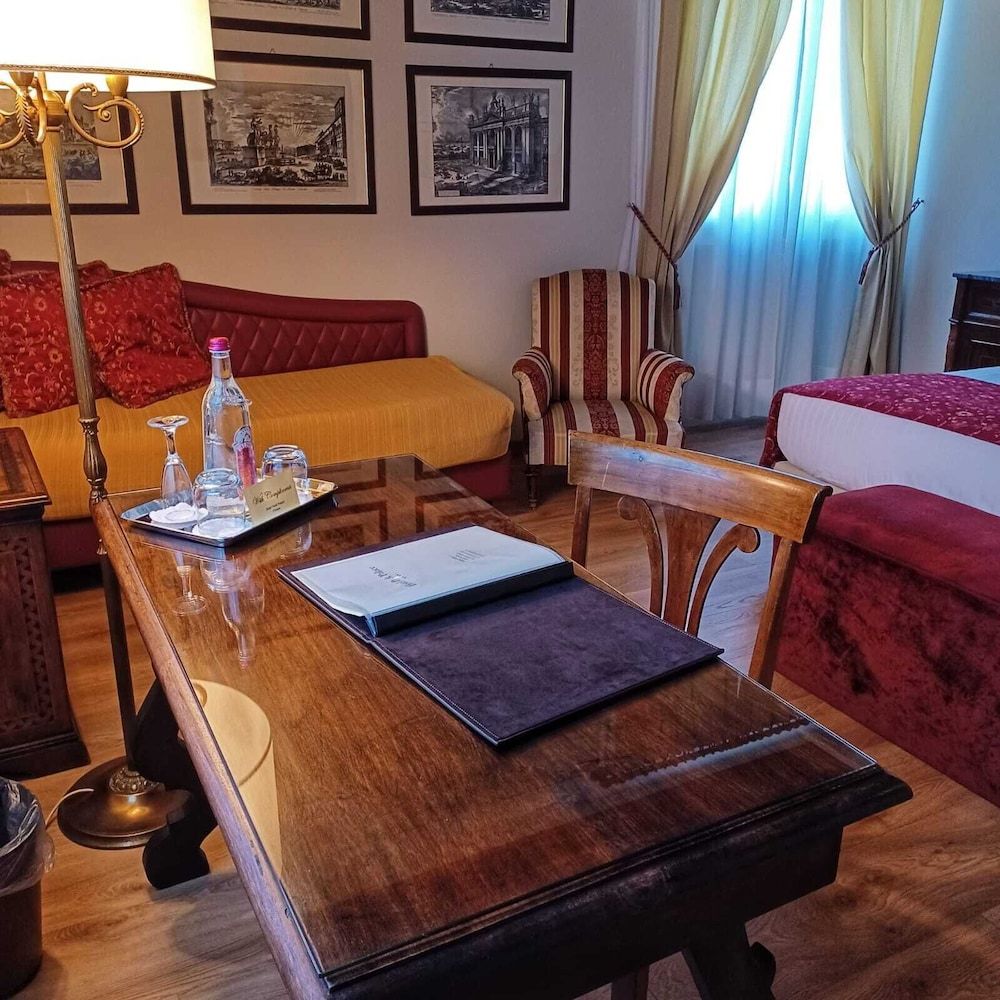 undefined Park Palace 9