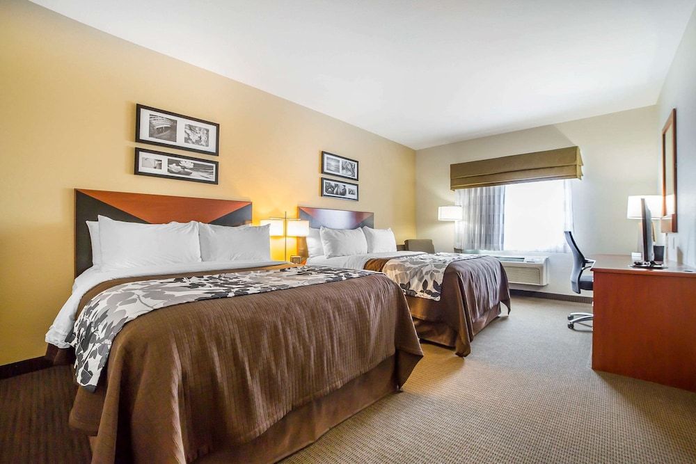 Standard Room, 2 Queen Beds, Non Smoking