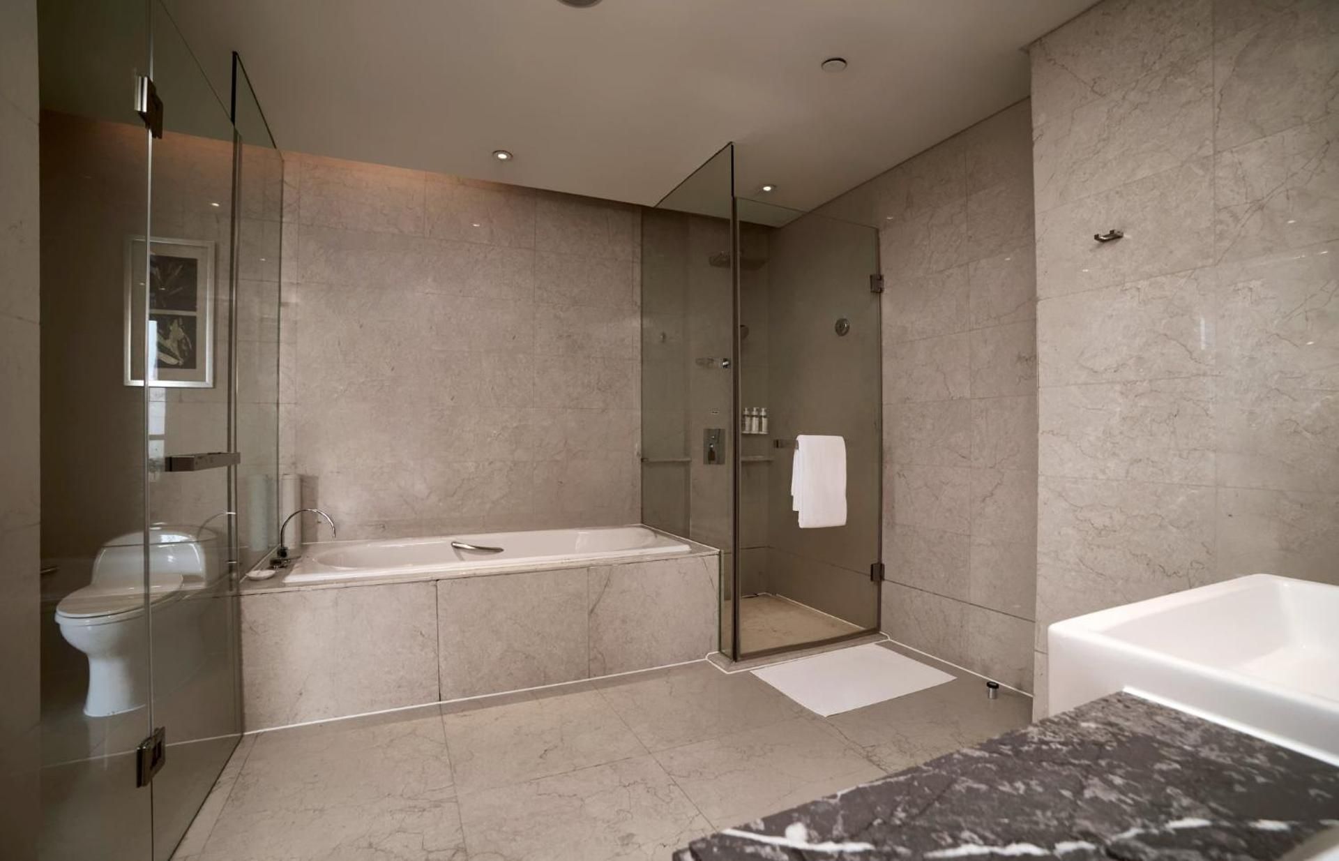 1 Bedroom Suite Stocked Minibar