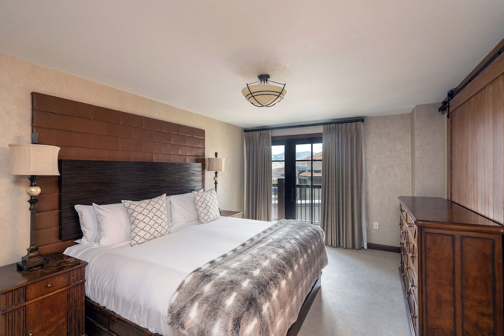 Classic Suite, 1 Bedroom, Mountain View