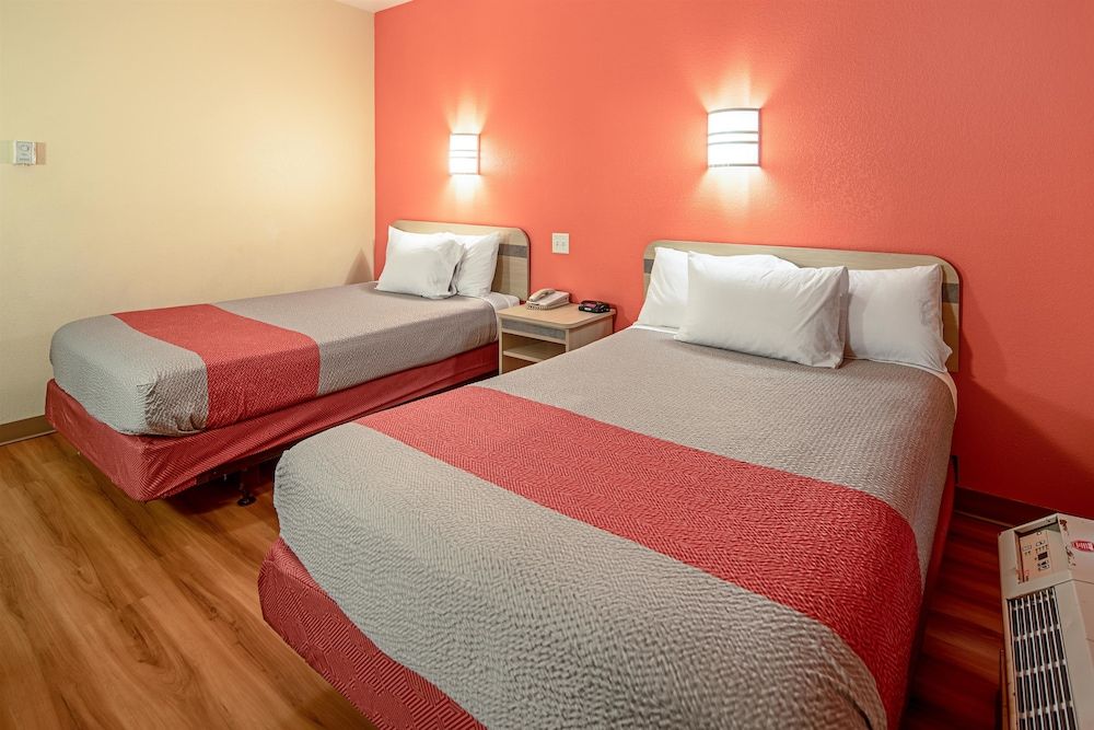 Standard Room, 2 Double Beds, Non Smoking