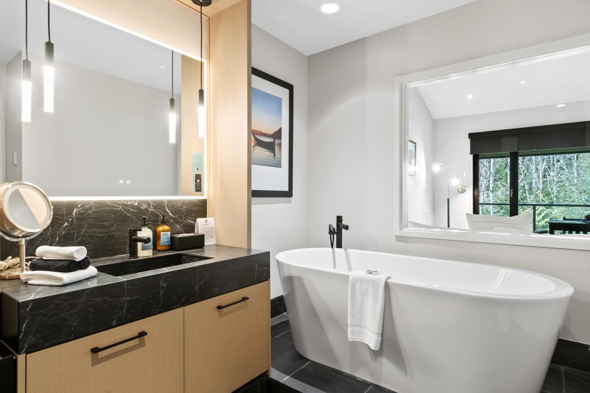 Black Rock Oceanfront Resort Studio Lodge Rainforest View 4