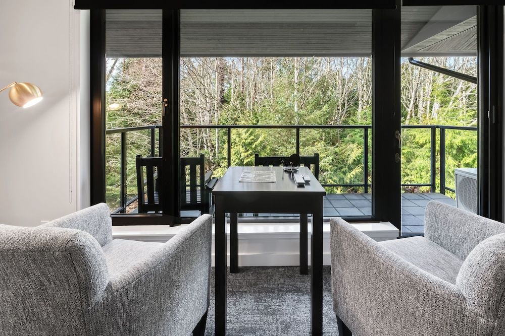 Black Rock Oceanfront Resort Studio Lodge Rainforest View 2