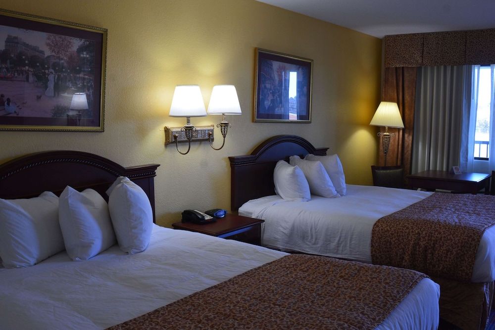 Standard Room, 2 Queen Beds, Smoking