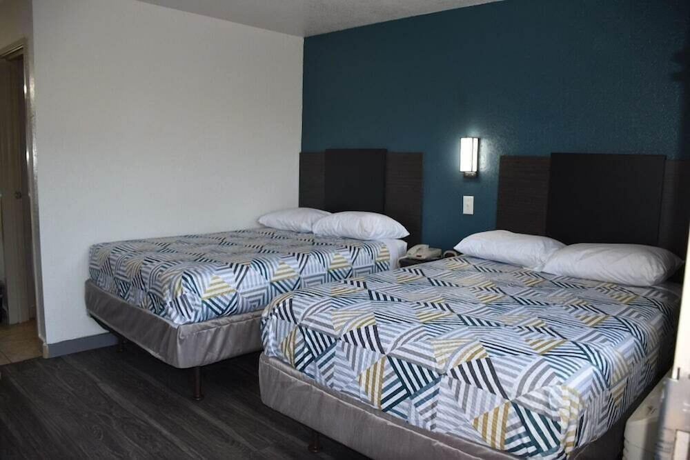 Studio 6 Grand Prairie, TX Room, 2 Double Beds, Smoking