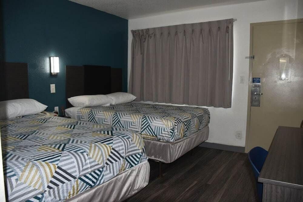 Studio 6 Grand Prairie, TX Room, 2 Double Beds, Smoking 2