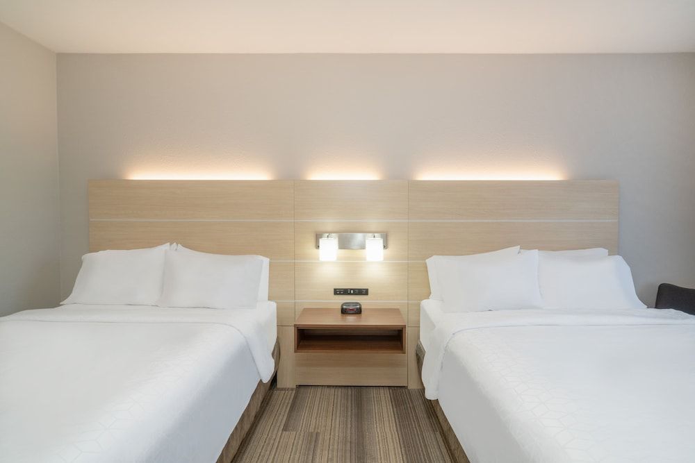 Standard Room, 2 Queen Beds, Accessible (Communications, Accessible Tub)