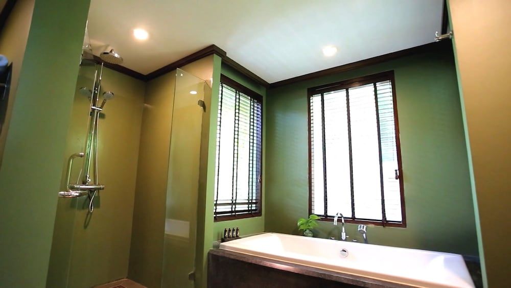 Nora Buri Resort & Spa Deluxe Hillside 5