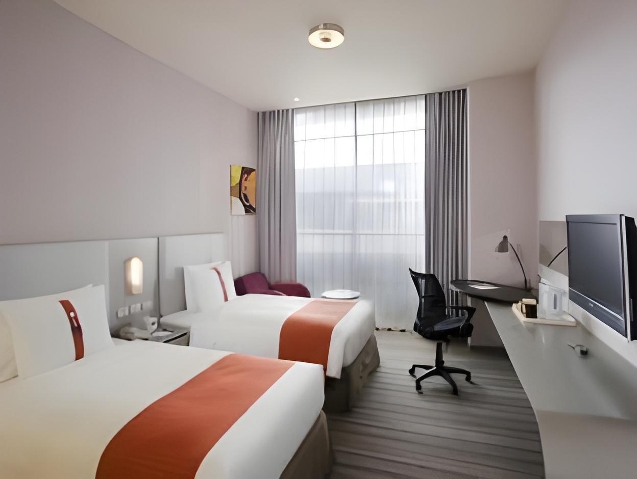 2 Single Beds with Sofabed, No Smoking