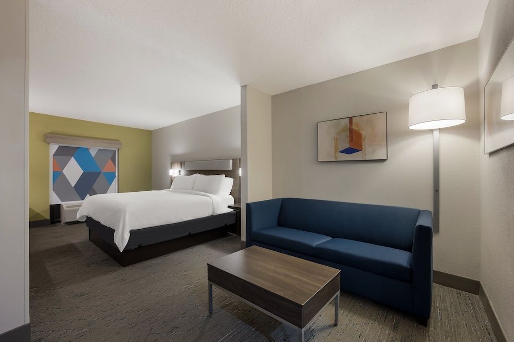 Suite, 1 King Bed (Additional Living Area)