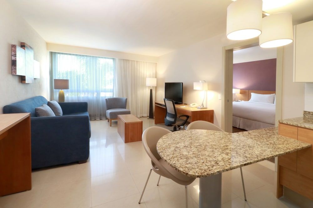 Suite, 1 Bedroom, Kitchen
