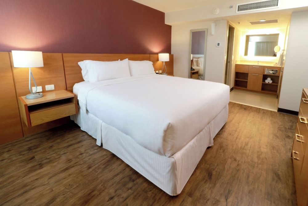 Suite, 1 Bedroom, Kitchen