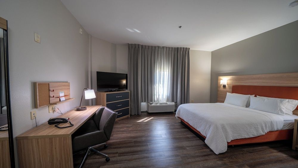 Studio Suite, 1 Queen Bed