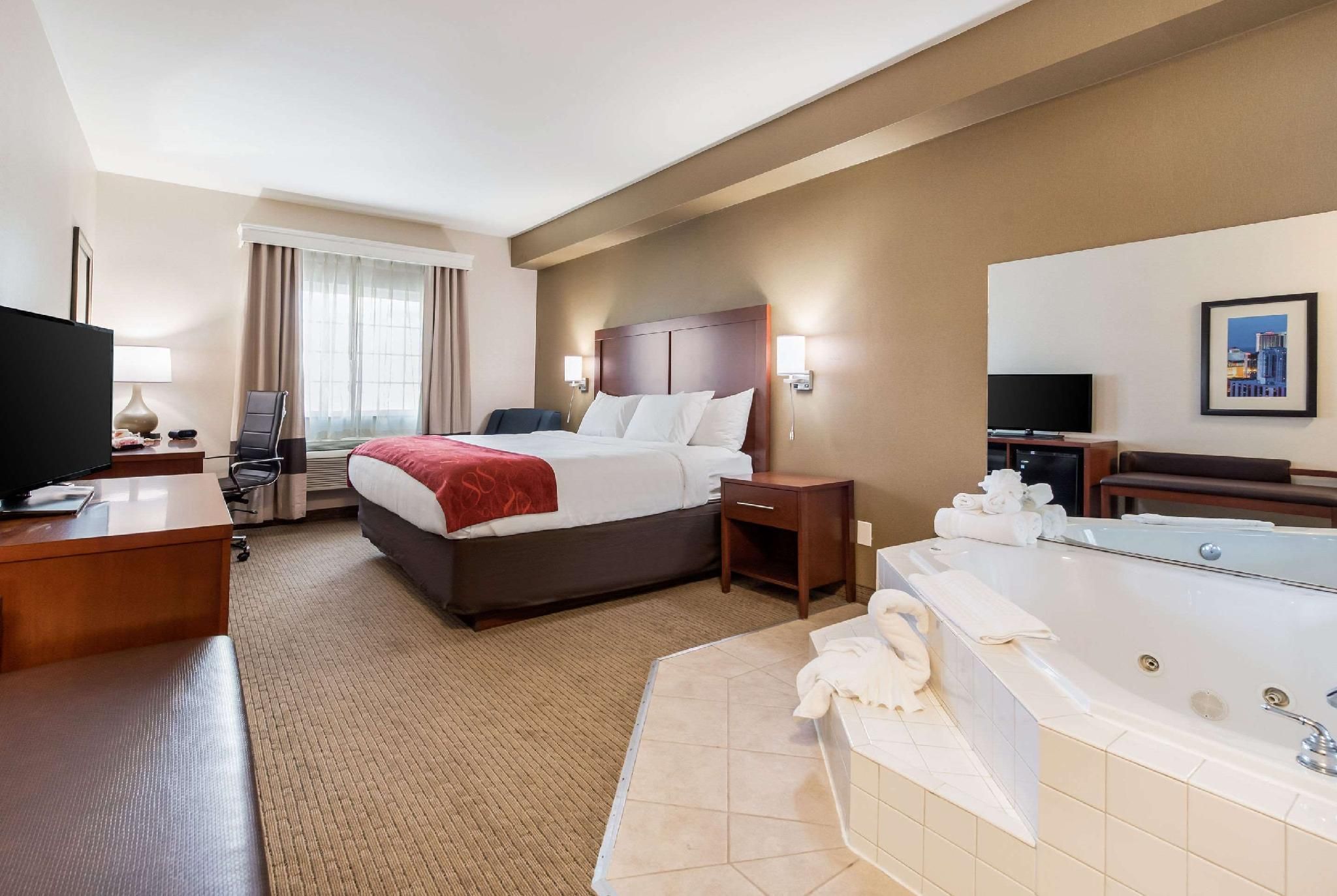 1 King Bed, Nonsmoking