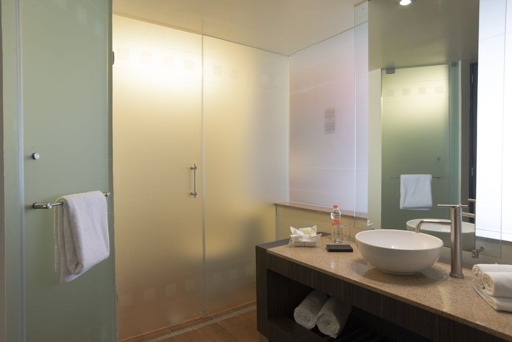 Holiday Inn Mexico City - Plaza Universidad by IHG Standard Room 9