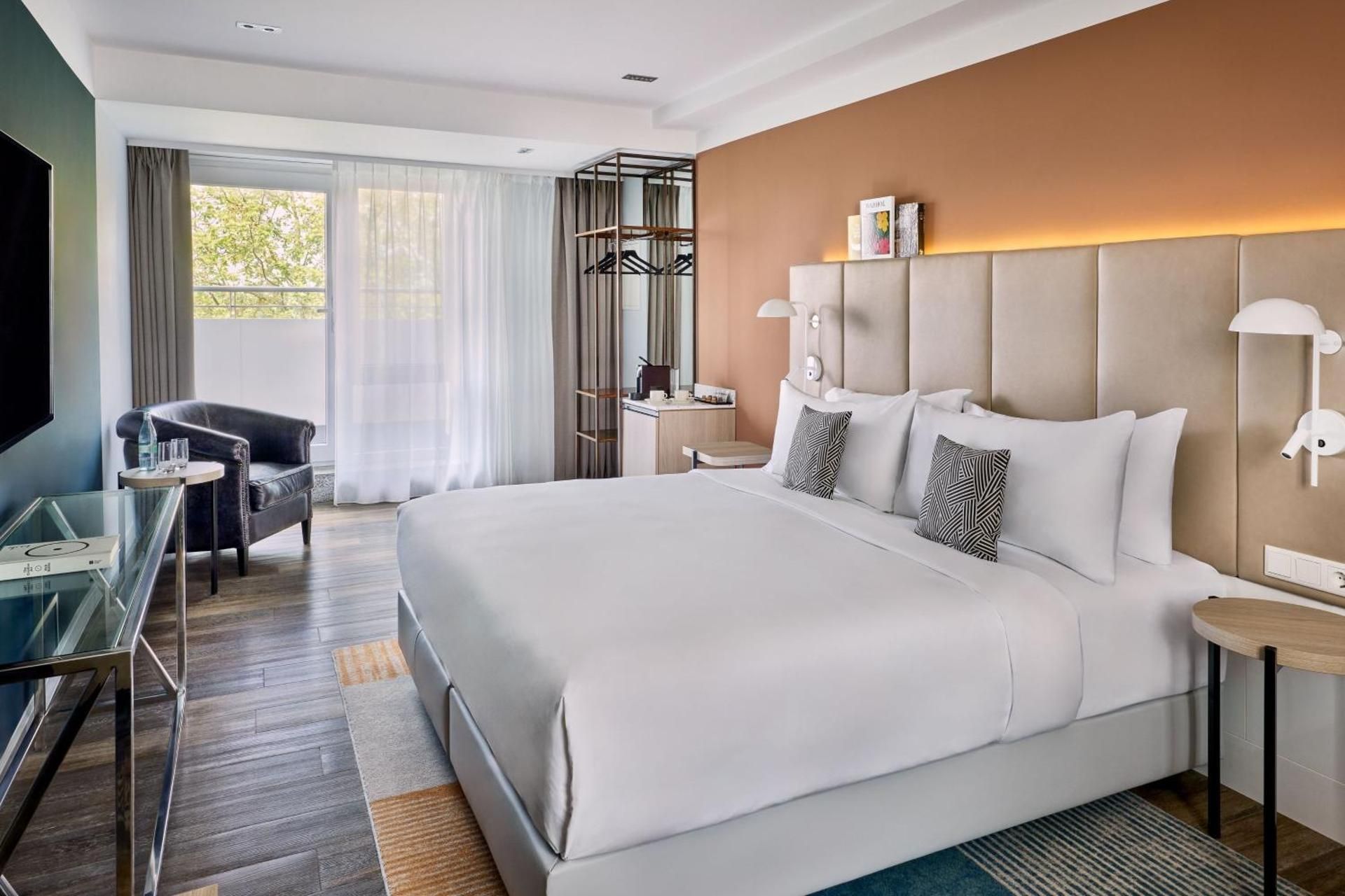 Executive Guest room, 1 King, City View