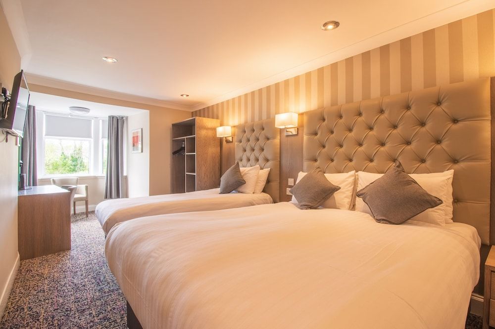 Albion Hotel Triple Room 15