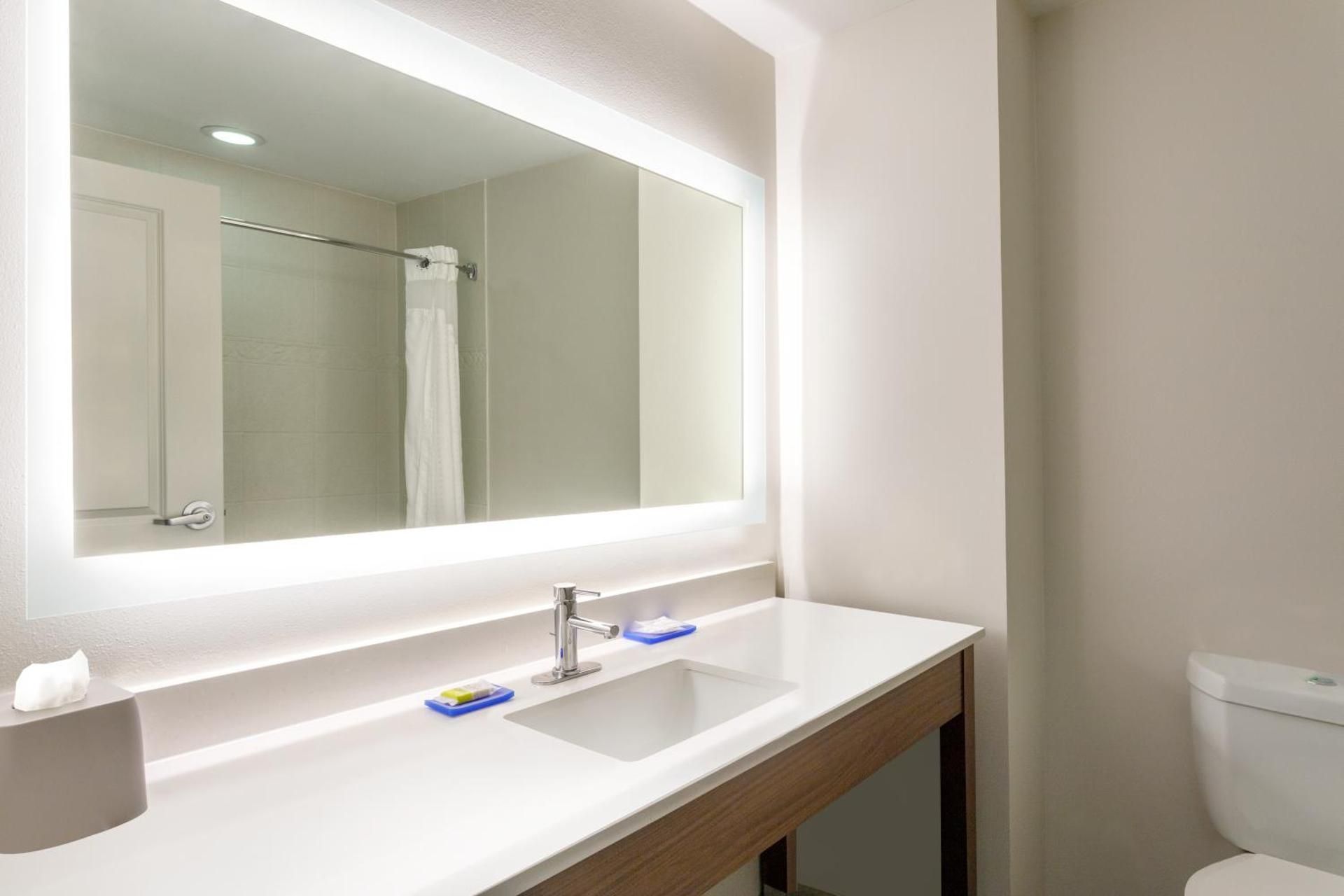 2 Queen Beds One Bedroom Suite