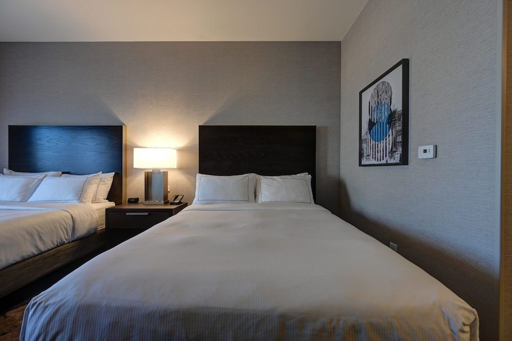 DoubleTree by Hilton Denver International Airport Room, 2 Queen Beds