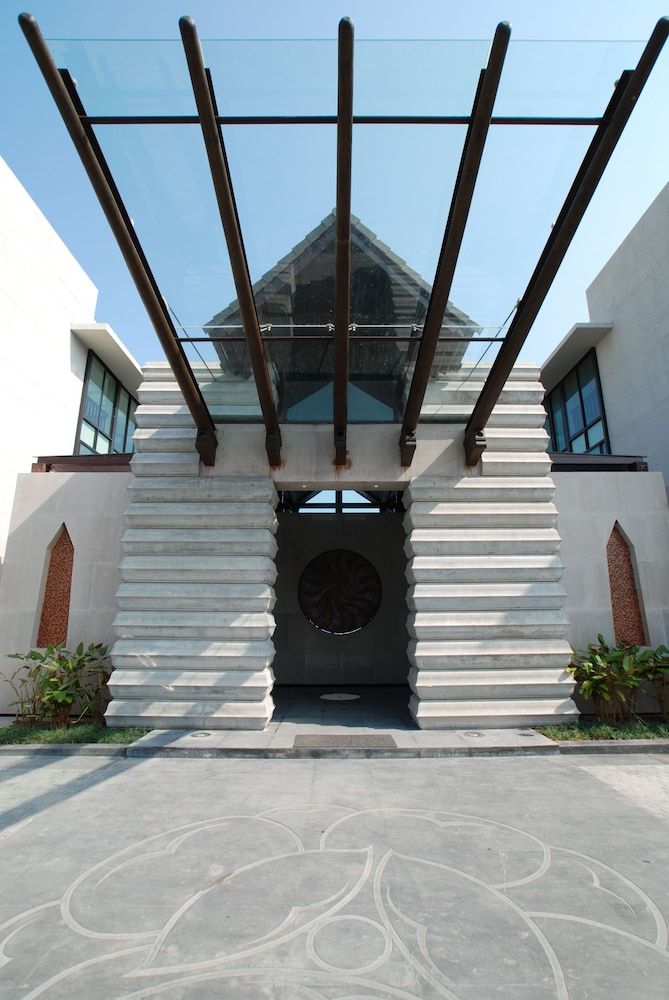 undefined Sareeraya Villas & Suites 2