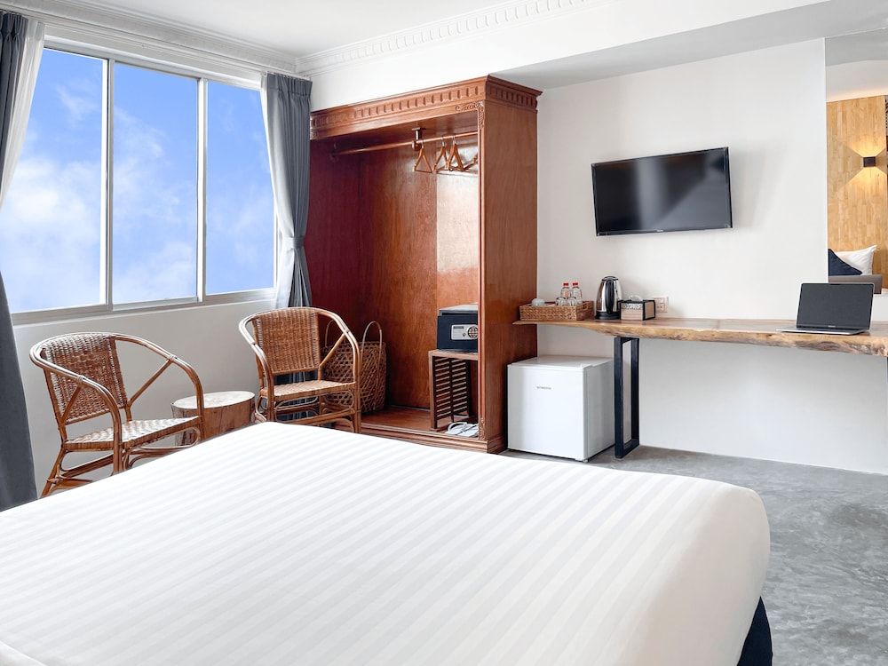 undefined Pacific Hotel, Phnom Penh 8