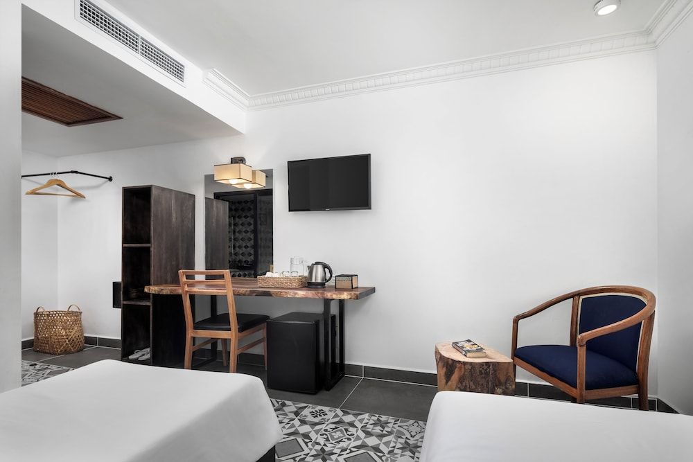 undefined Pacific Hotel, Phnom Penh 9