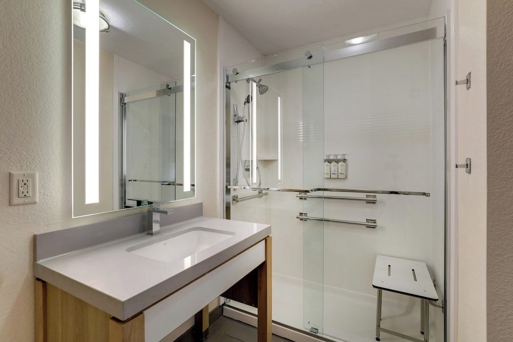 Studio Suite, 1 Queen Bed
