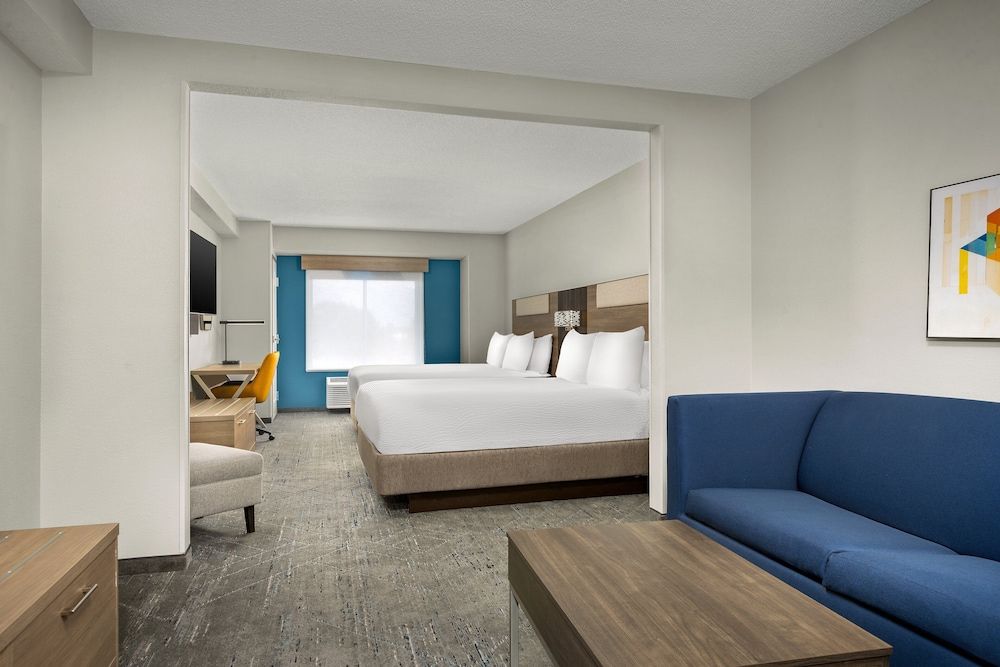 Suite, 2 Queen Beds