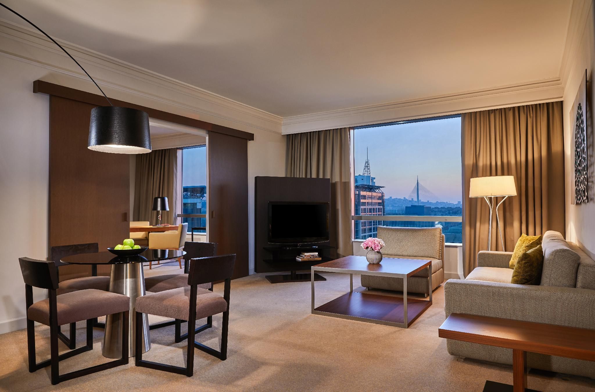 Regency Executive Suite