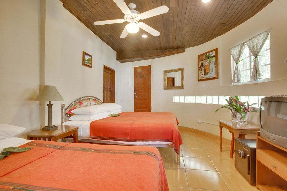 Midas Belize Family Cottage 4