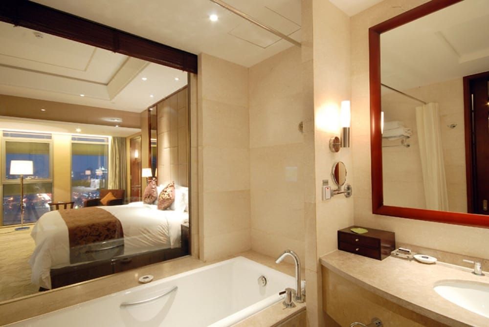 Grand Metropark Yuantong Hotel Beijing Deluxe Room 5