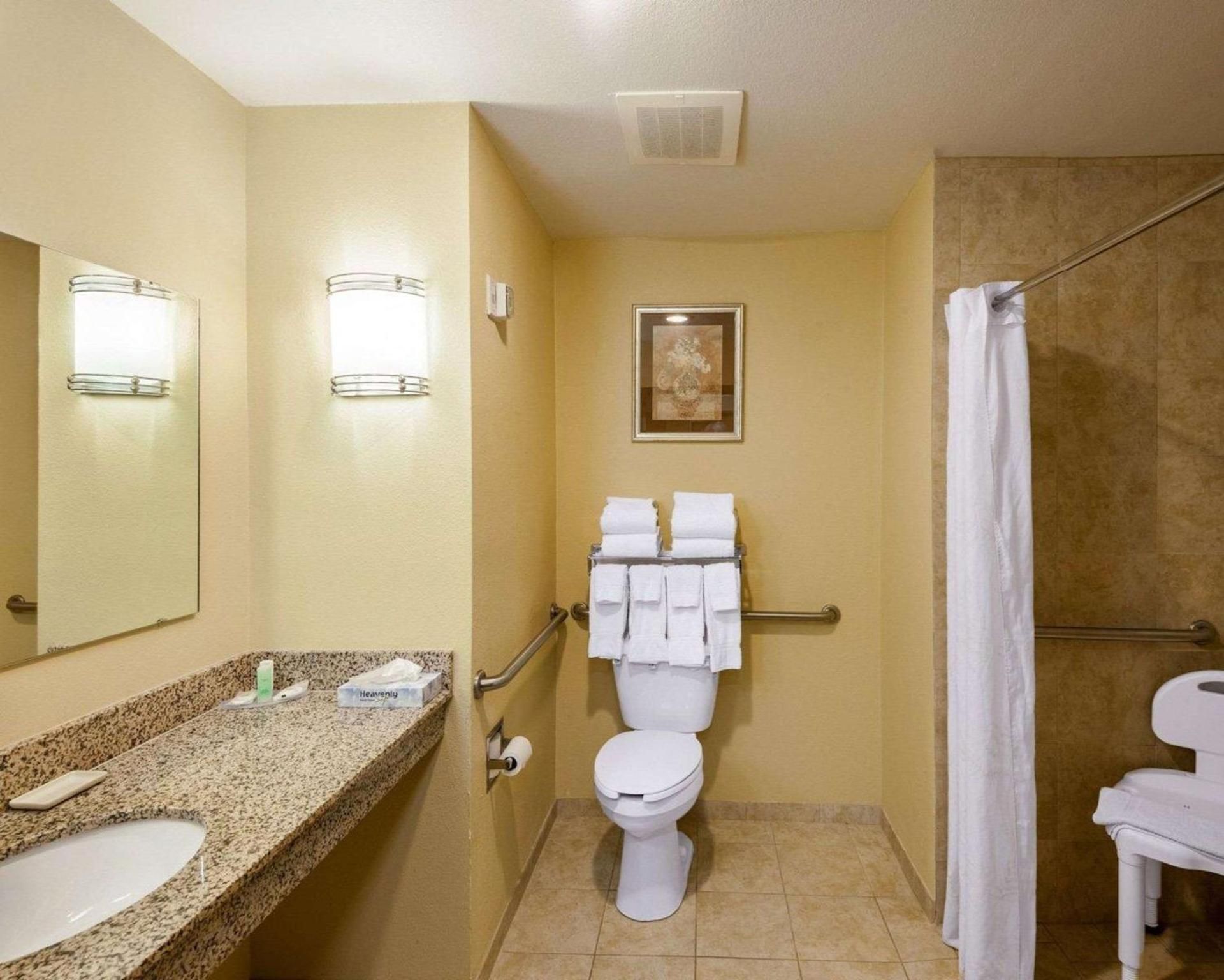 2 Queen Beds, Nonsmoking, Accessible