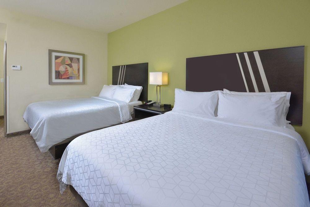 Standard Room, 2 Twin Beds (Minifridge)