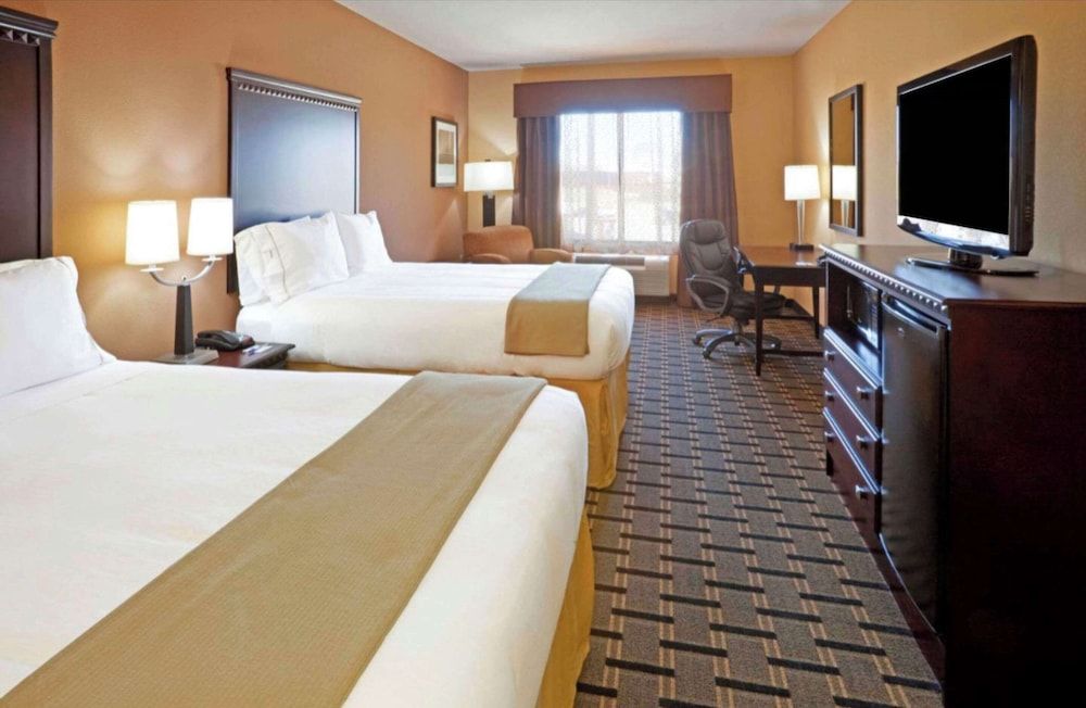 Room, 2 Queen Beds, Accessible, Non Smoking
