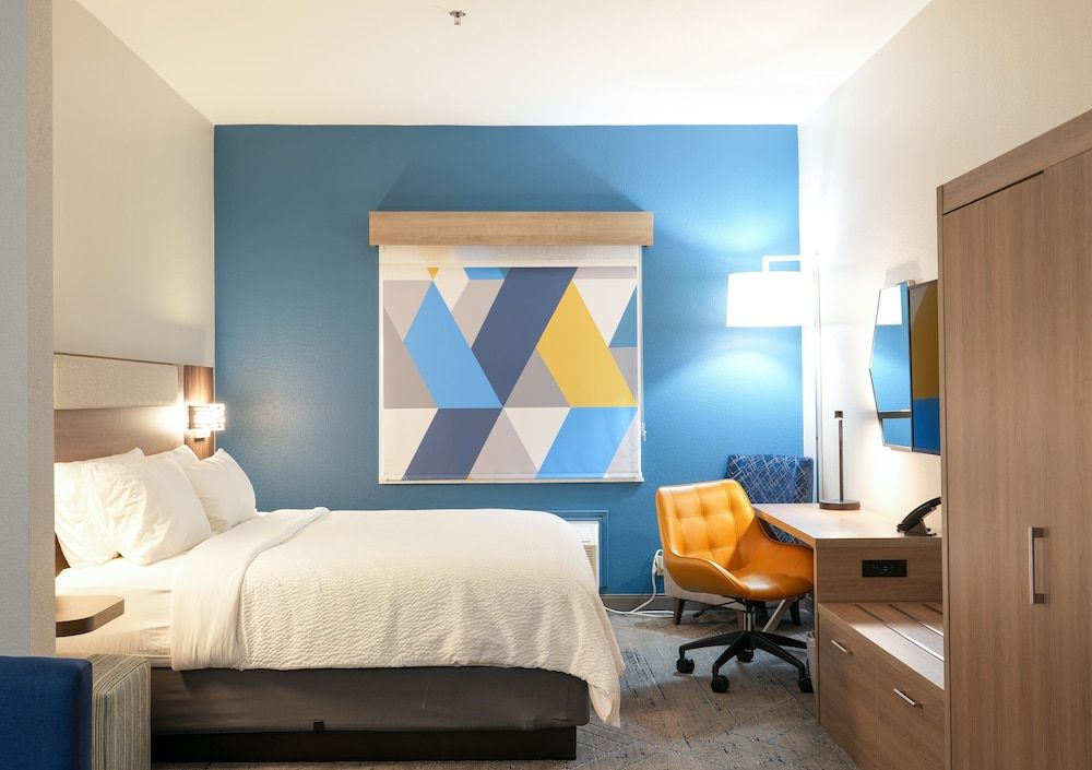 Suite, 1 King Bed