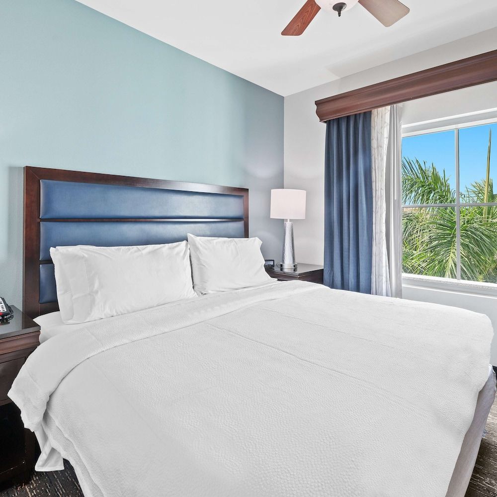 Homewood Suites by Hilton Ft. Lauderdale Airport-Cruise Port Studio Suite, 1 King Bed 3