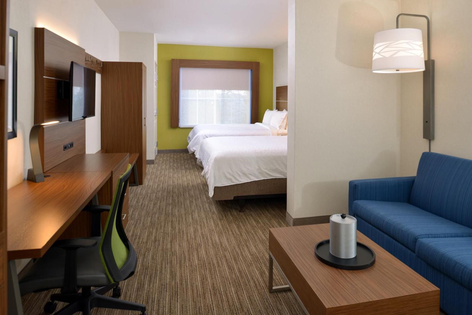 Queen Room with Two Queen Beds and Accessible Roll-In Shower