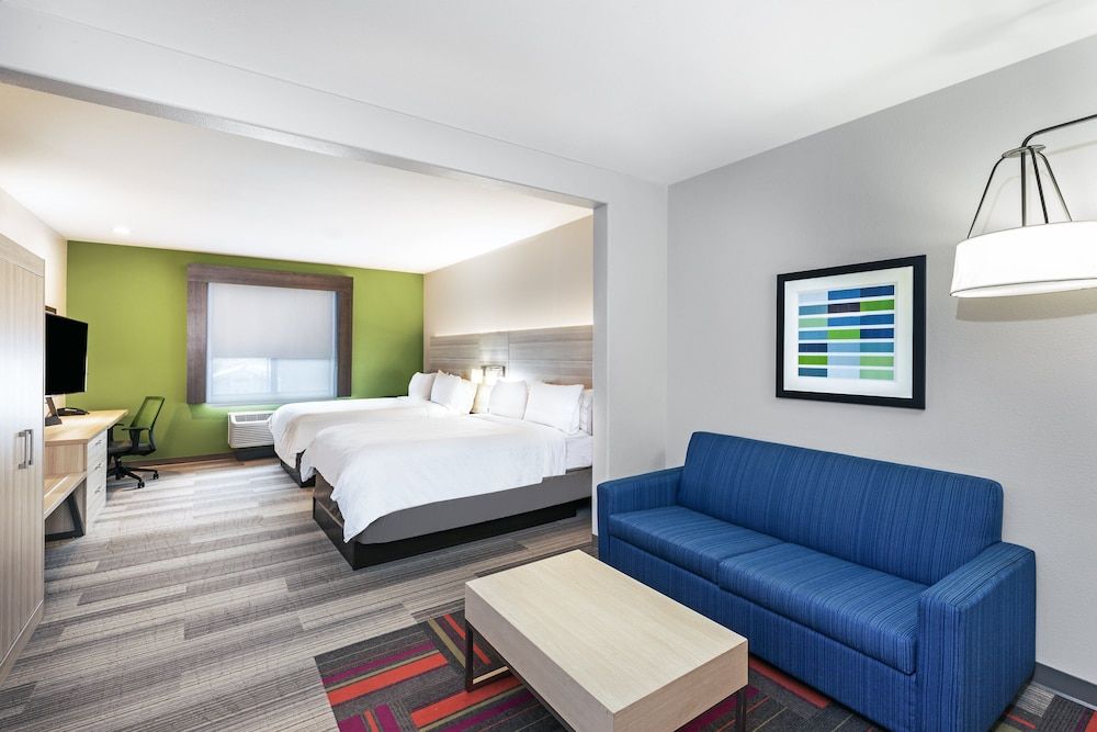 Suite, 2 Queen Beds, Accessible (Communications Accessible)