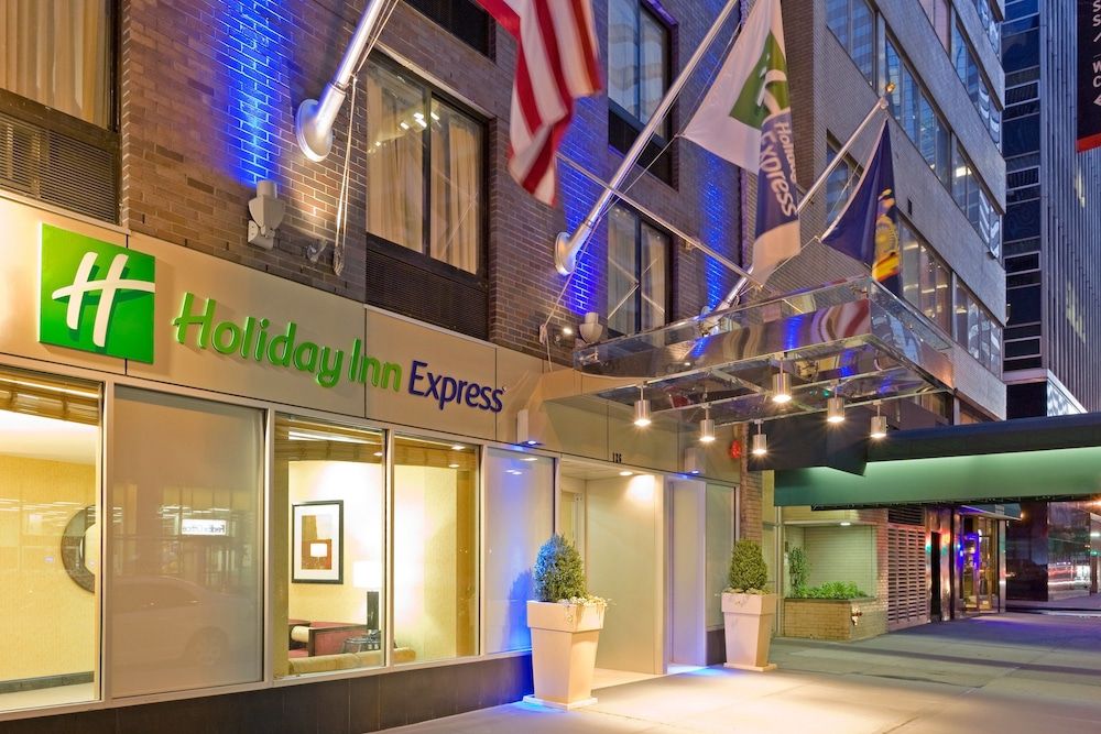 undefined Holiday Inn Express New York City- Wall Street by IHG 3