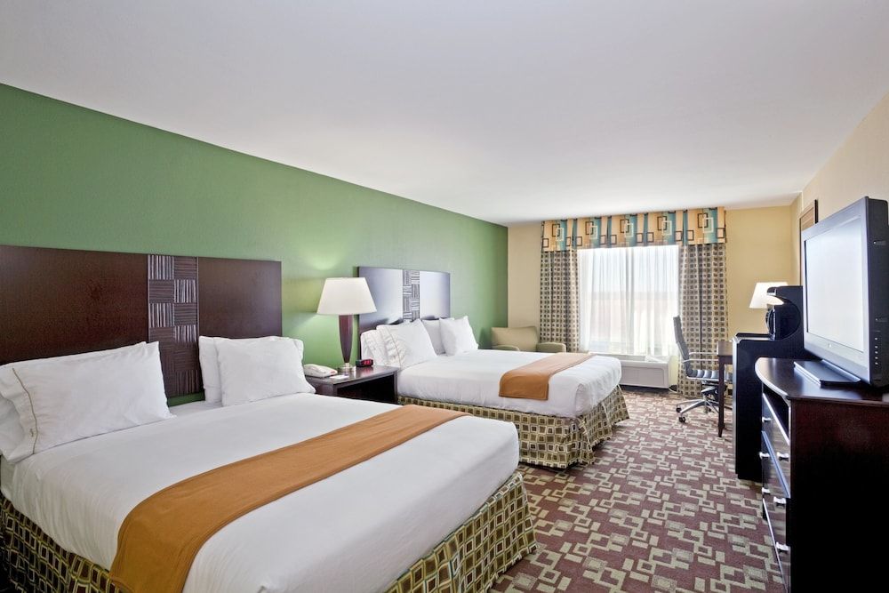 Standard Room, 2 Queen Beds, Accessible (Mobil Tub)