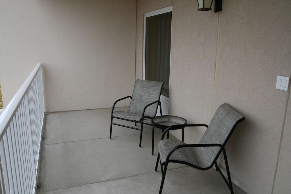 Suite, 1 King Bed, Non Smoking, Balcony