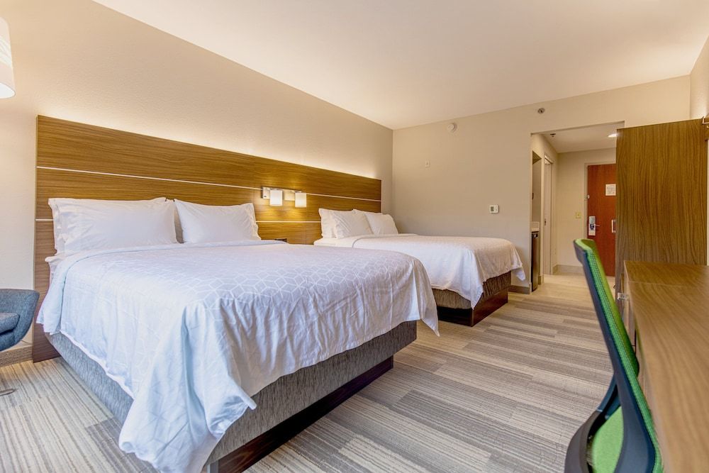 Standard Room, 2 Queen Beds
