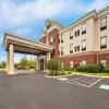Holiday Inn Express Hotel & Suites Van Wert by IHG