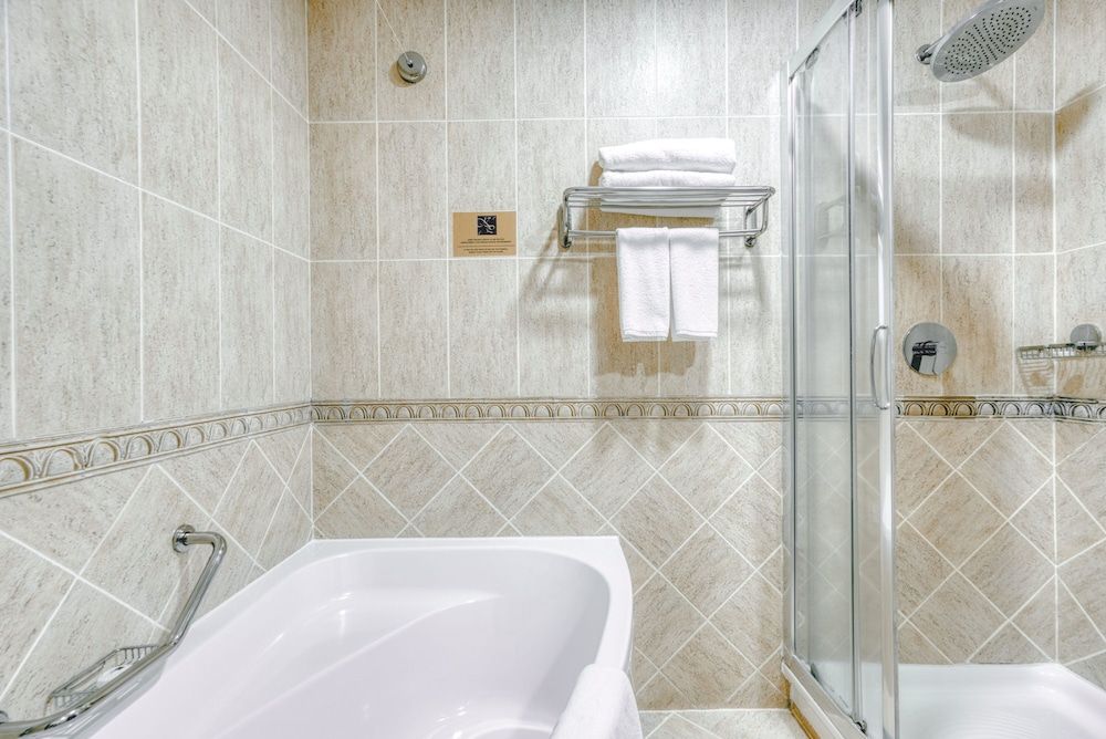 Kibo Palace Hotel Arusha Executive Twin Room 6