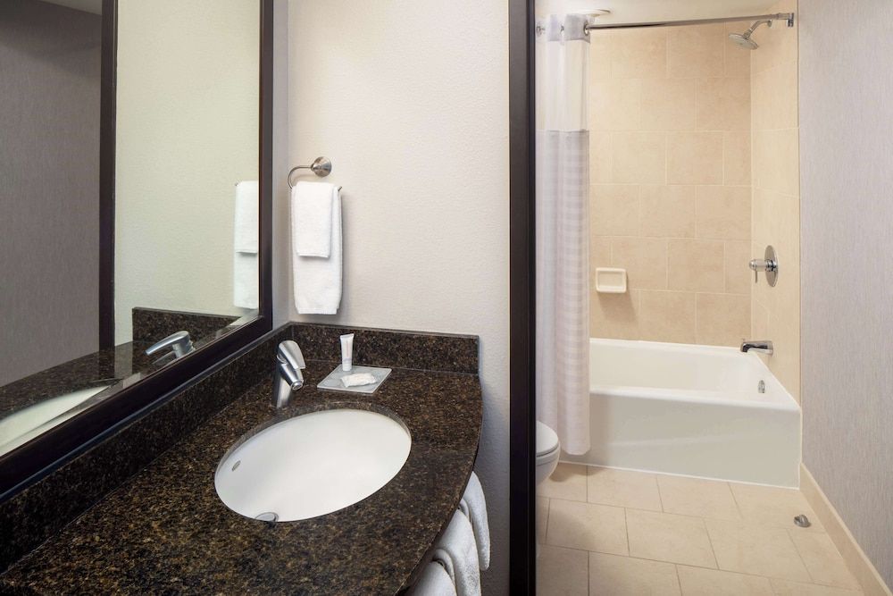 Room, 2 Queen Beds (High Floor)
