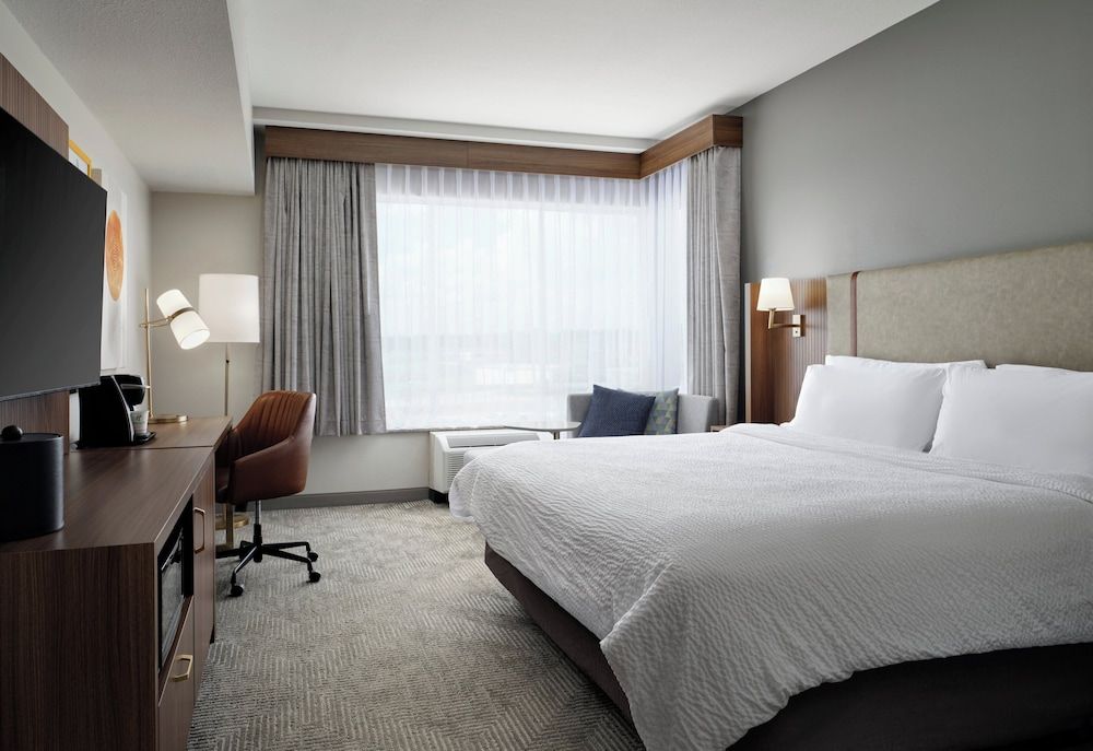 Standard Room, 1 King Bed, Corner