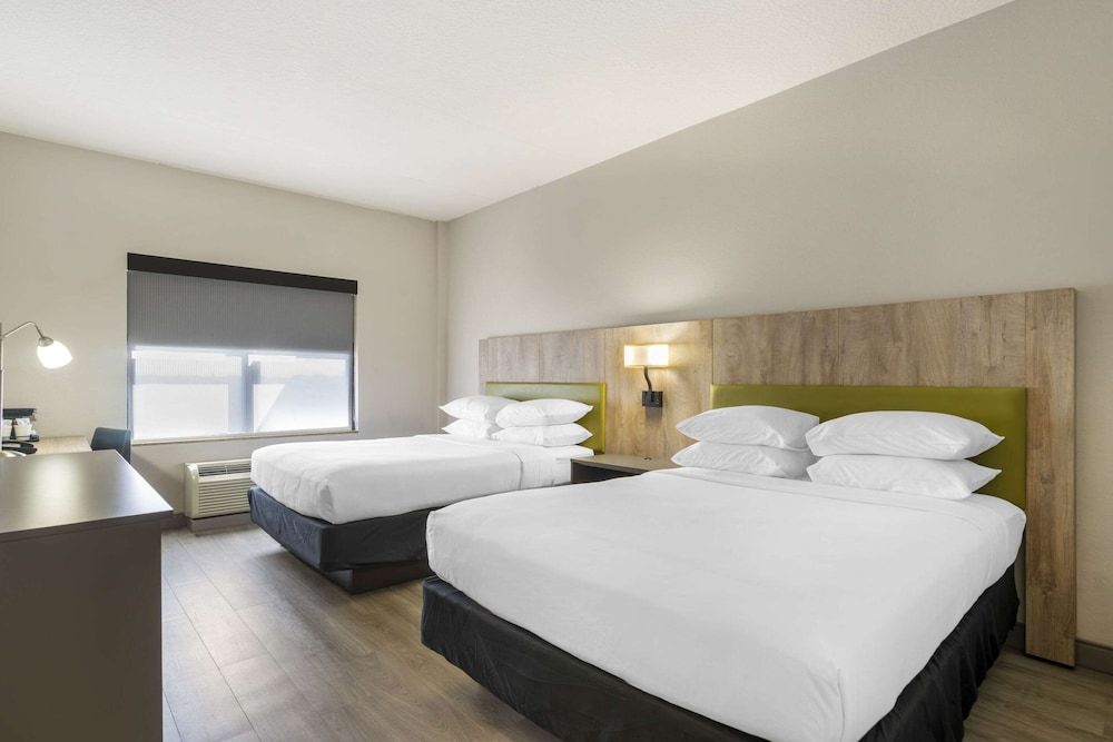 Room, 2 Queen Beds, Accessible, Non Smoking