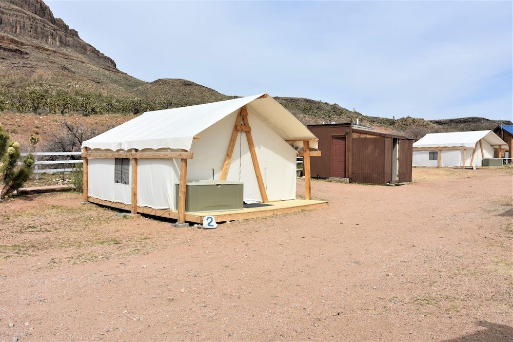 Grand Canyon Western Ranch Tent (Glamping Medium) 4