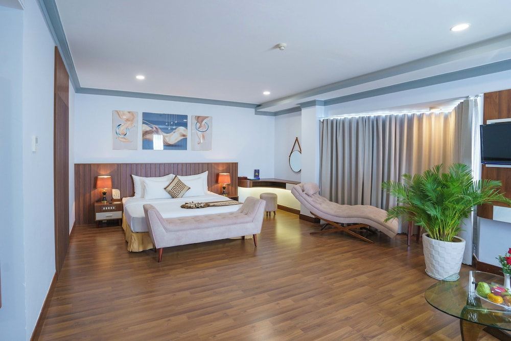 Deluxe Panorama Room