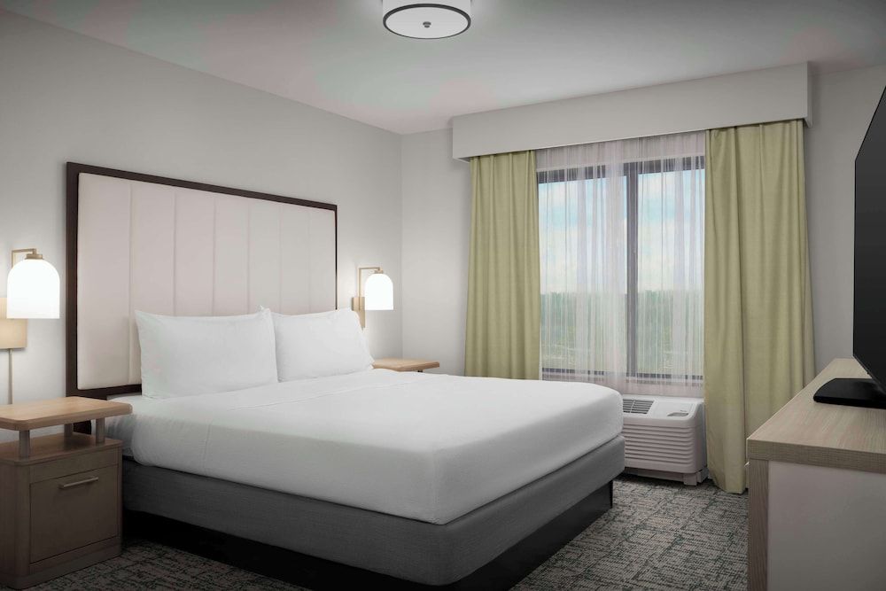 2 Bedroom Suite, 2 King Beds, Balcony